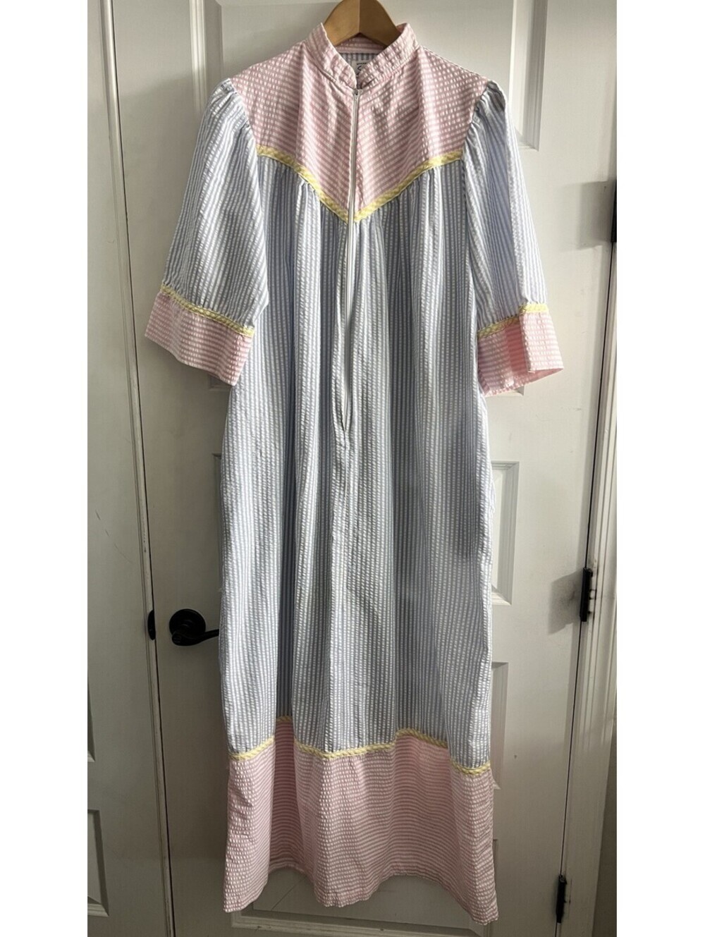 Saybury House dress Robe Vtg Size M Pastel Color Block Seersucker Pockets Blue
